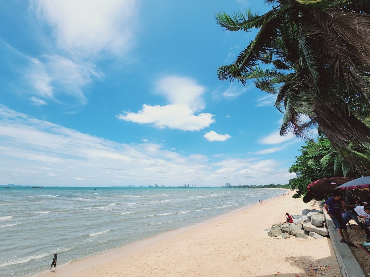 Sandy beach on the Gulf of Thailand near the project